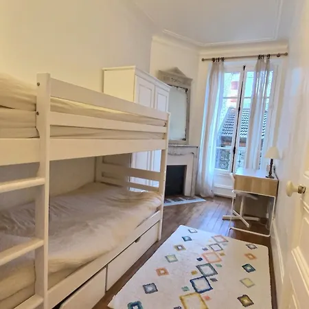 Charming Remodeled Daire *