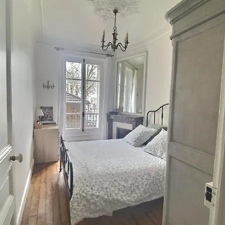 Charming Remodeled Daire *